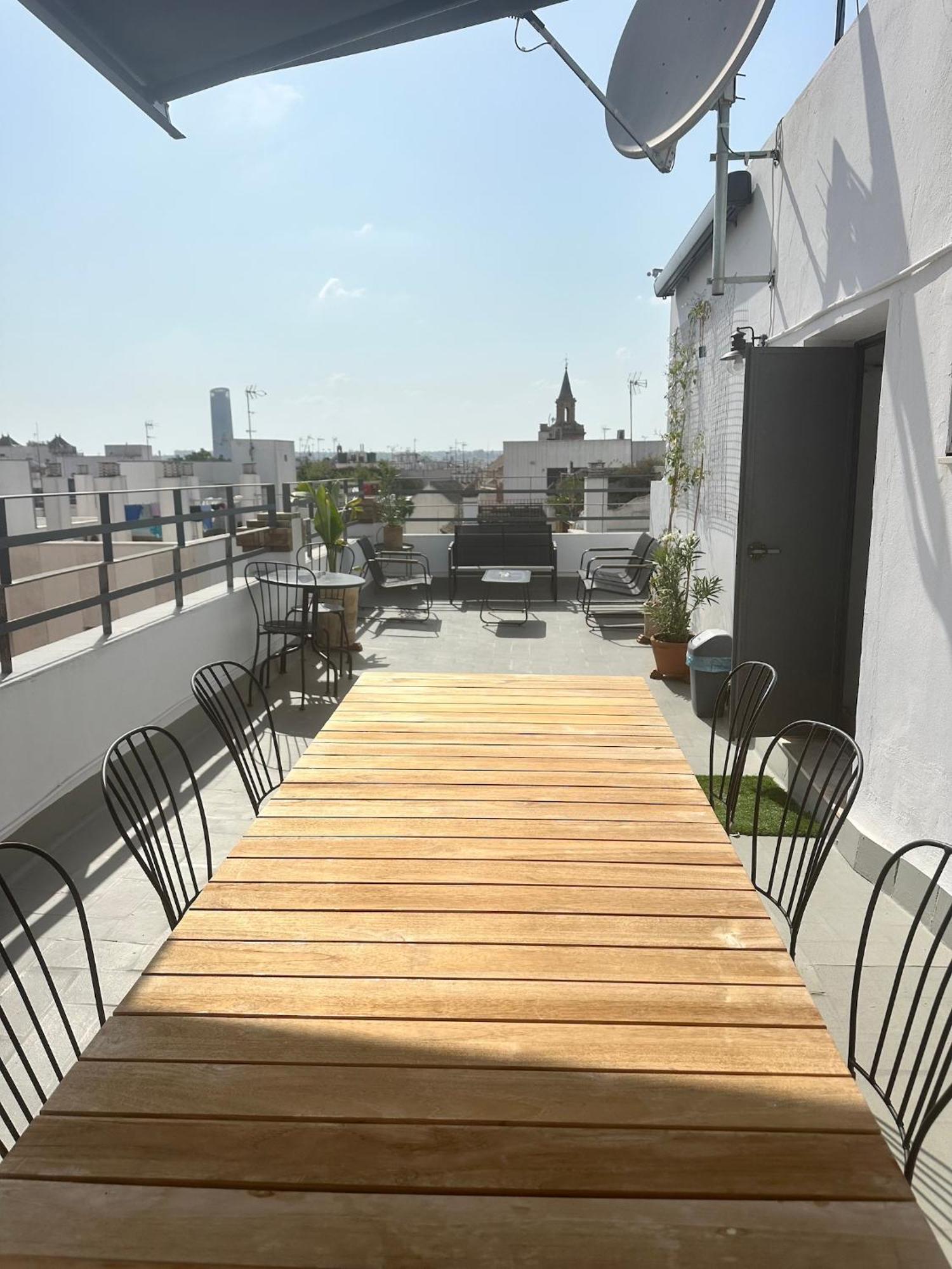 Almazen Apartamentos, Arrayan 23 Севиля Екстериор снимка