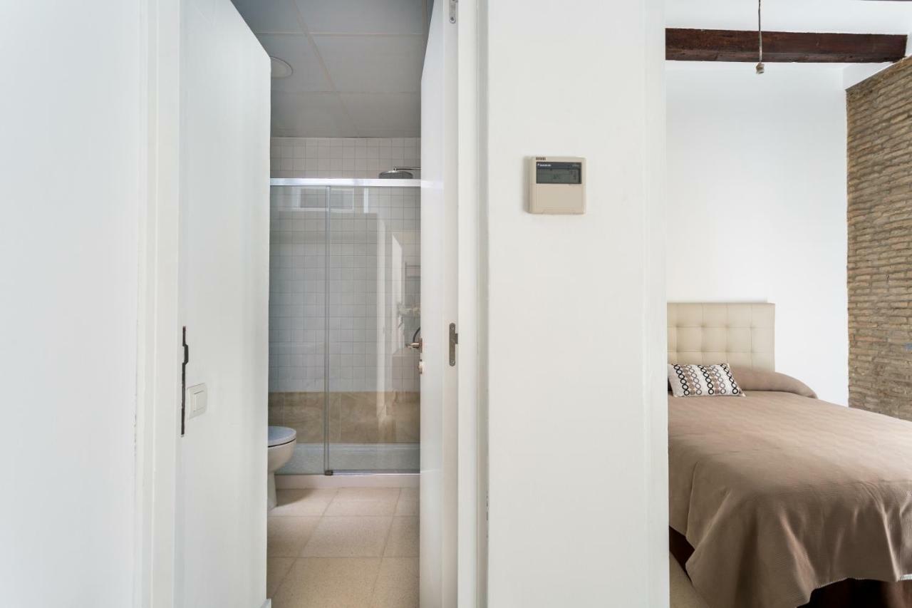 Almazen Apartamentos, Arrayan 23 Севиля Екстериор снимка