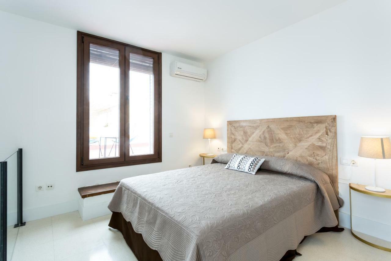 Almazen Apartamentos, Arrayan 23 Севиля Екстериор снимка
