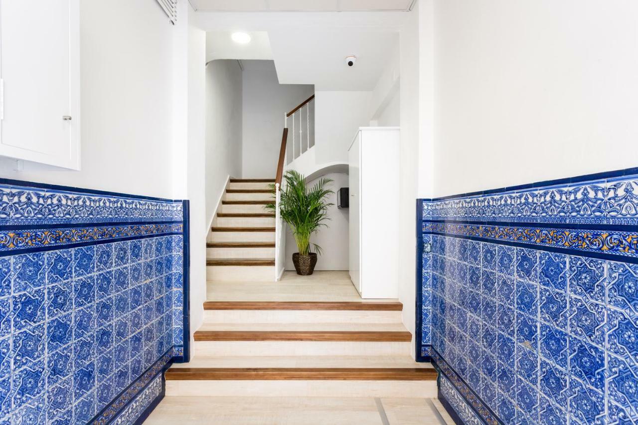 Almazen Apartamentos, Arrayan 23 Севиля Екстериор снимка