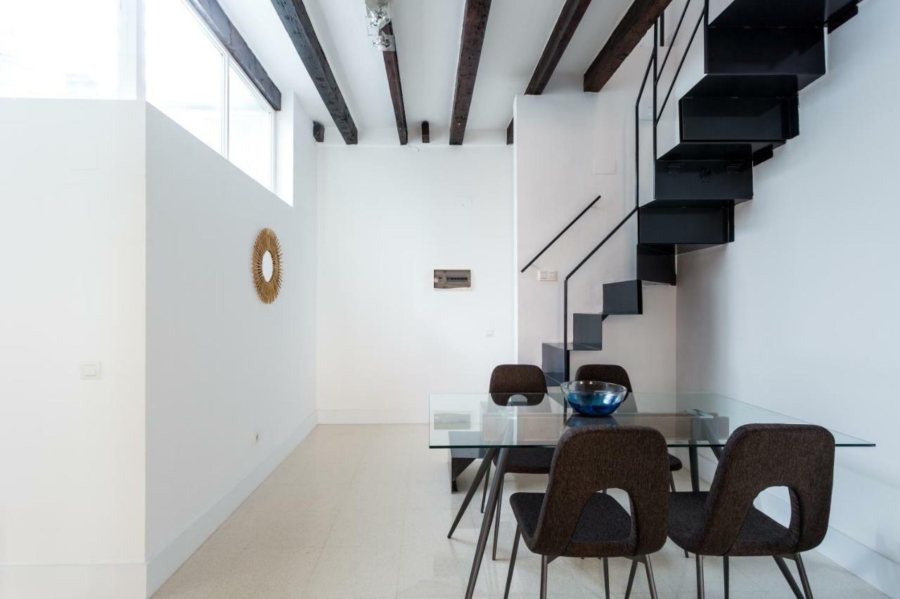 Almazen Apartamentos, Arrayan 23 Севиля Екстериор снимка