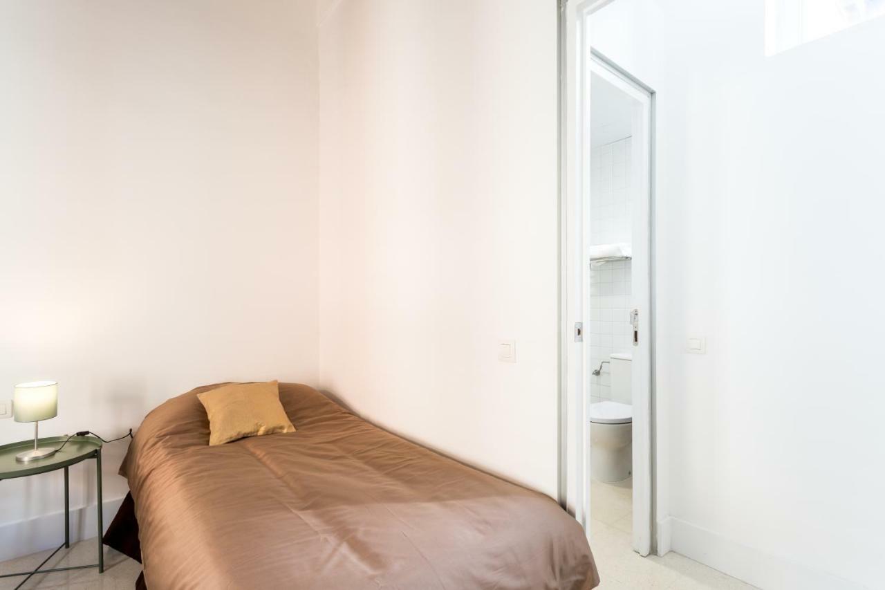 Almazen Apartamentos, Arrayan 23 Севиля Екстериор снимка