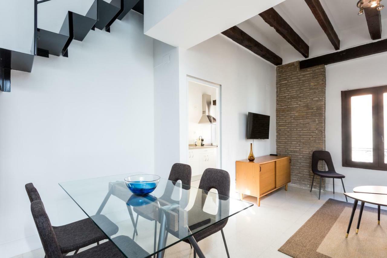 Almazen Apartamentos, Arrayan 23 Севиля Екстериор снимка