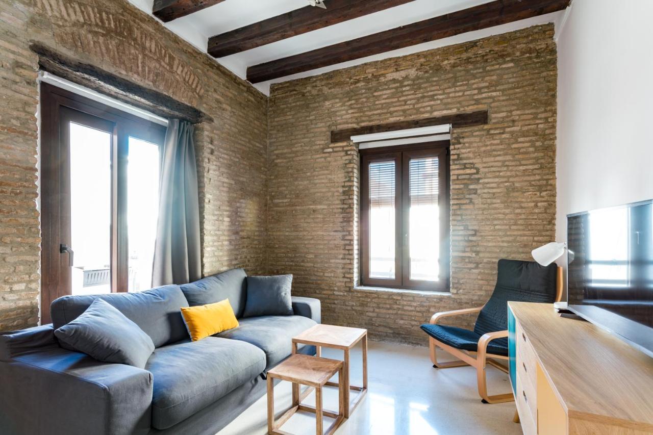 Almazen Apartamentos, Arrayan 23 Севиля Екстериор снимка