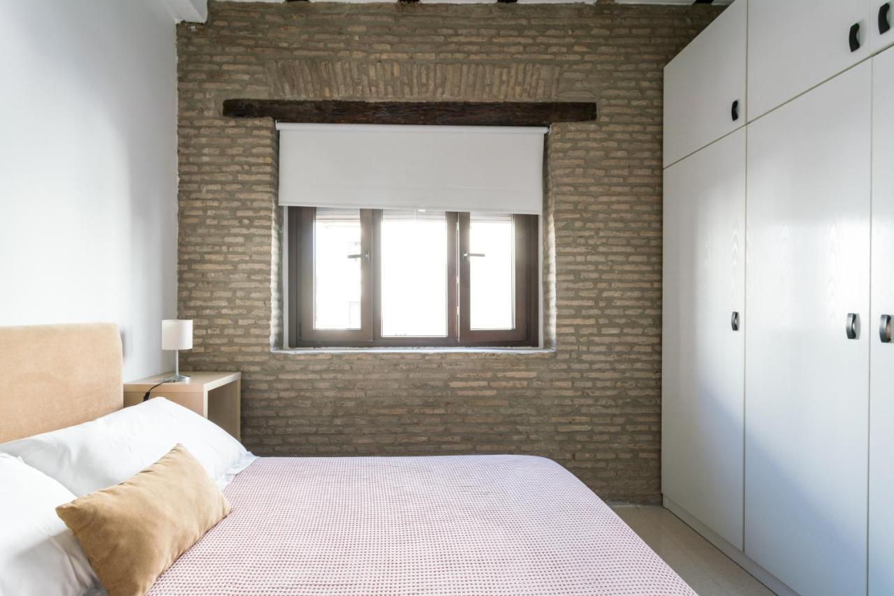 Almazen Apartamentos, Arrayan 23 Севиля Екстериор снимка